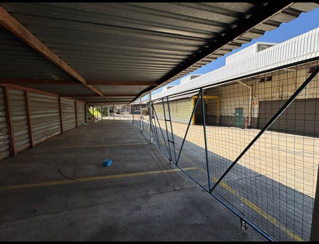 3,563M² WAREHOUSE TO LET IN INDUSTRIA